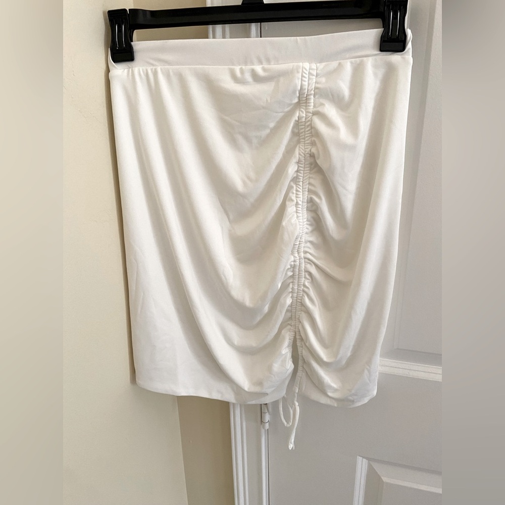 Fashion Nova Skirt White Large